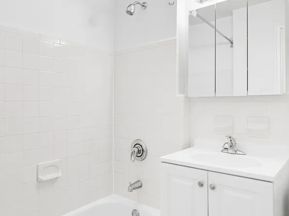 39 West 16th Street image 11 of 11