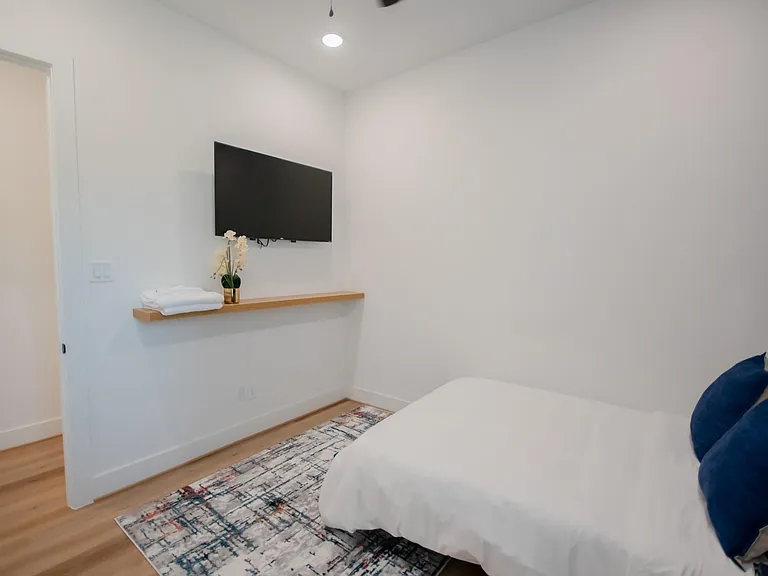 3613 Rosalie St — Photo 10
