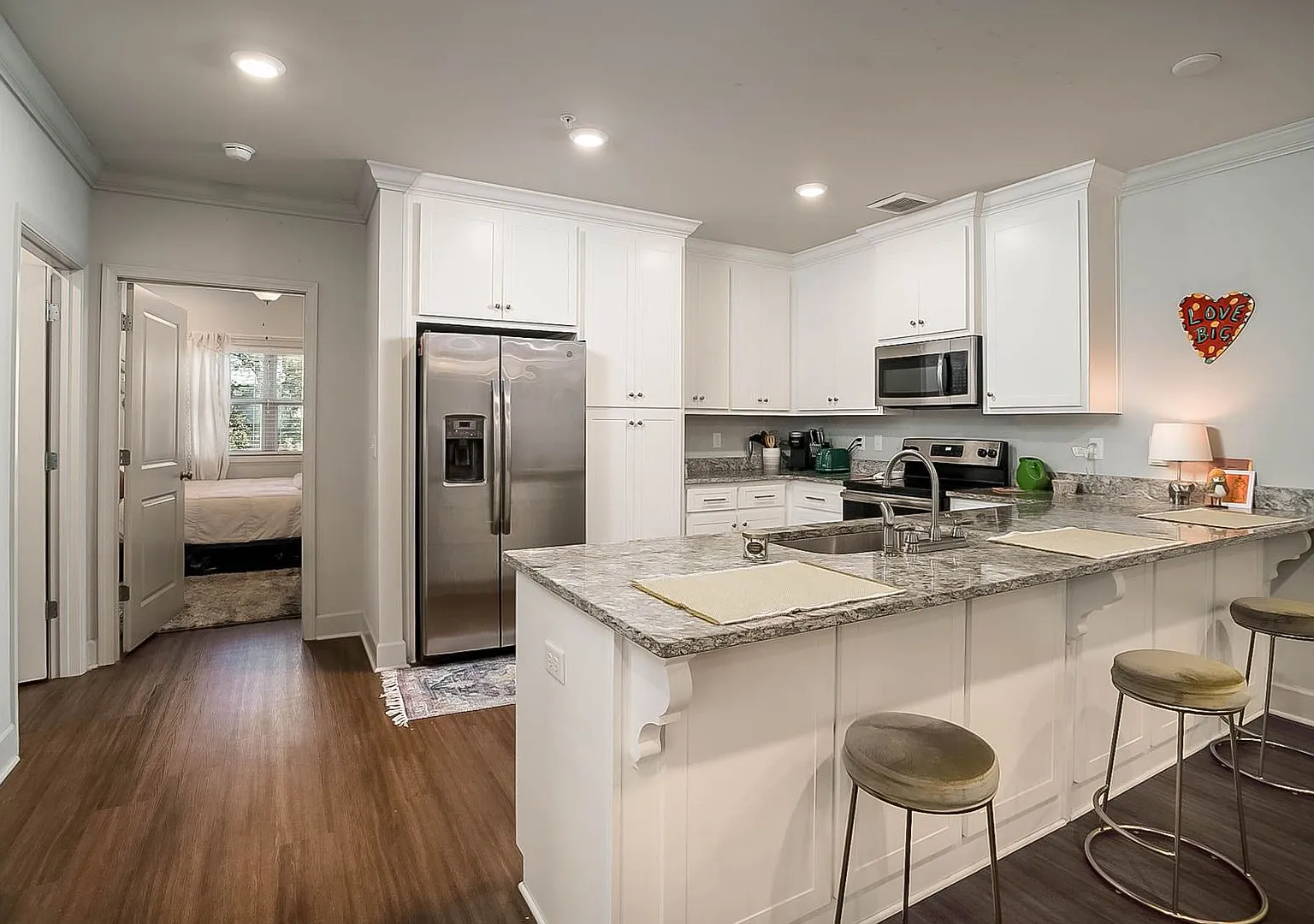 108 Riverside Drive Apartments — Photo 4