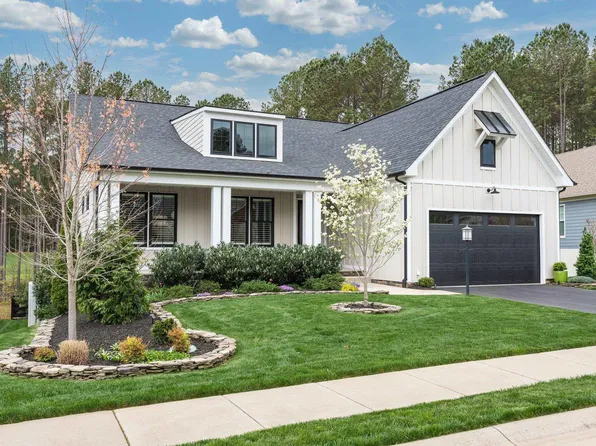 401 Appalachian Ln, Zion Crossroads, VA 22942
