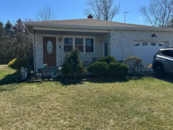15 Bonaire Drive, Toms River, NJ 08757