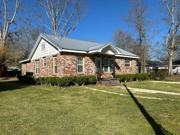 913 W 8th St, Bogalusa, LA 70427