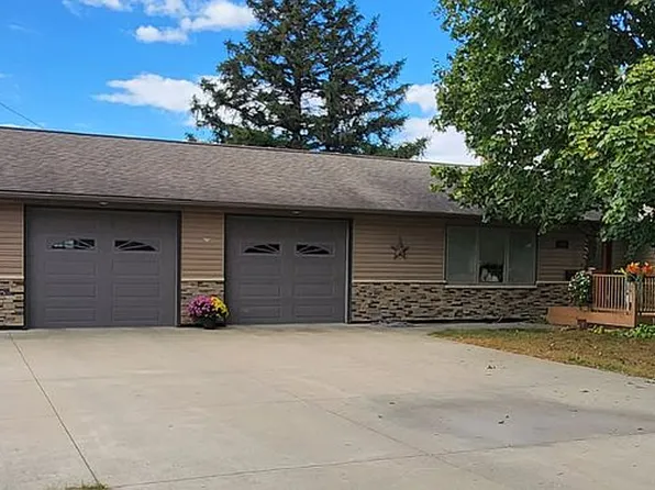 403 Oak St, Lone Rock, IA 50559