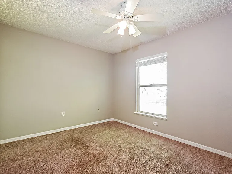 1324 Montheath Cir — Photo 12
