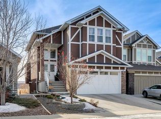 176 NE Cranarch Cres SE, Calgary, AB T3M 2J2
