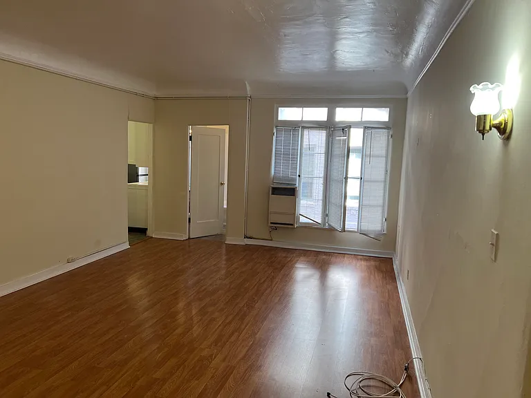 665B S Cochran Ave #K103 — Photo 3