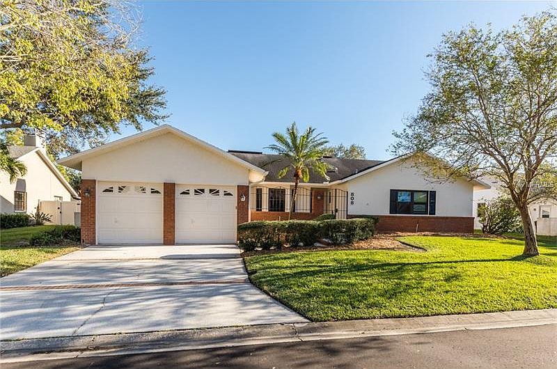 1st image of 808 Marco Dr NE