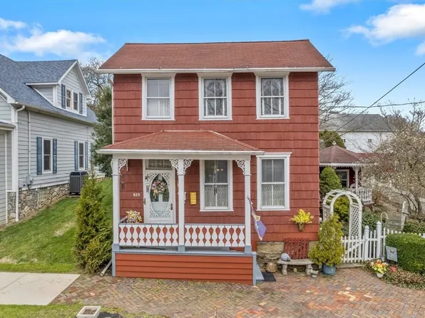 825 Salt St, Saltsburg, PA 15681