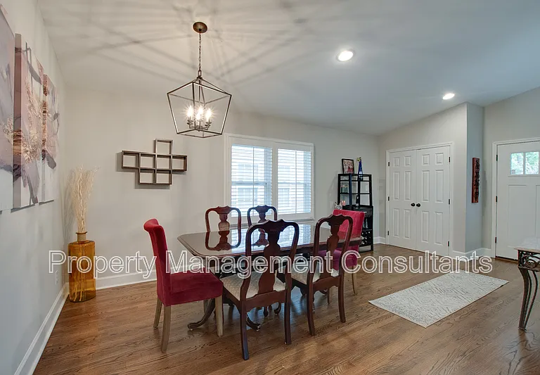 805 Rison Ave NE — Photo 6
