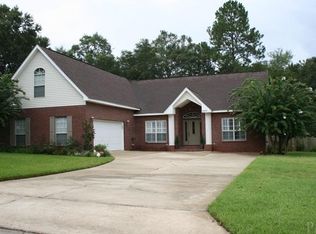 995 Urban Dr, Cantonment, FL 32533