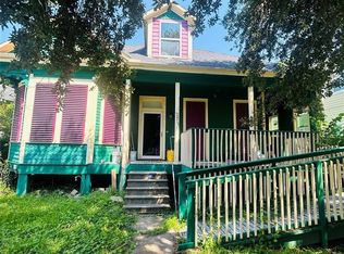 2716 Avenue P 1/2, Galveston, TX 77550