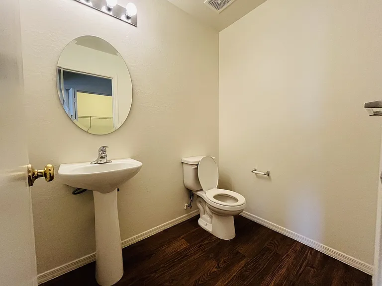 6036 W Wood St — Photo 11