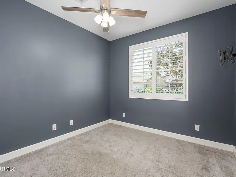542 E Bamboo Ln — Photo 10