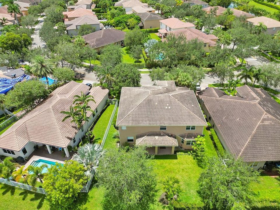 1st image of 19287 W Hibiscus Street