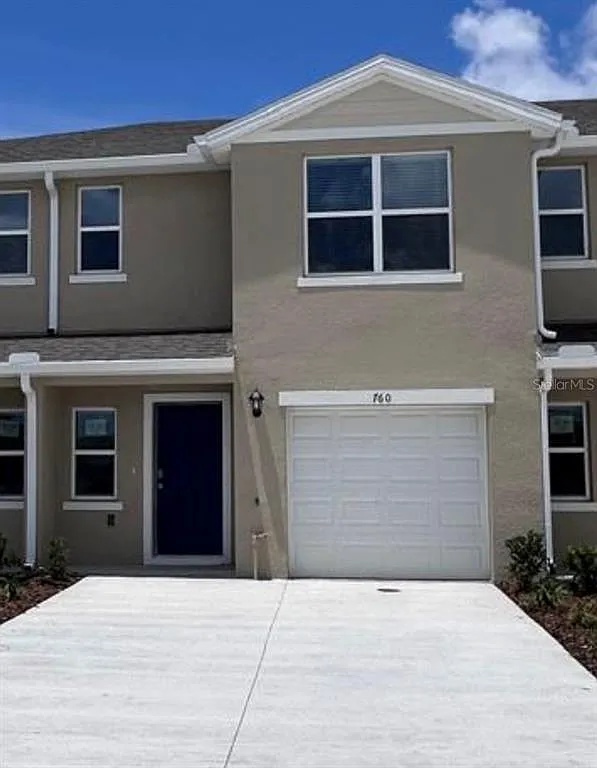 3 bed, 2.5 bath, 1464 sqft, $2,100 — Photo 1