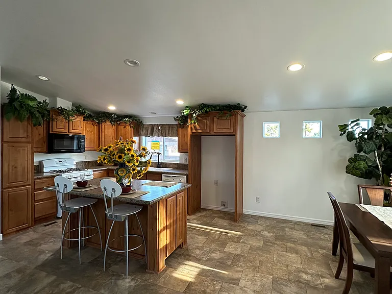 3543 Rio Grande Blvd NW — Photo 3