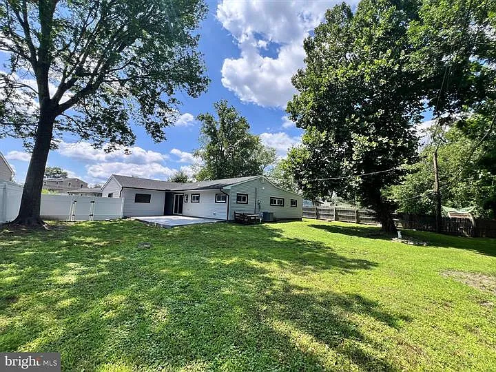 208 Thornridge Dr — Photo 20