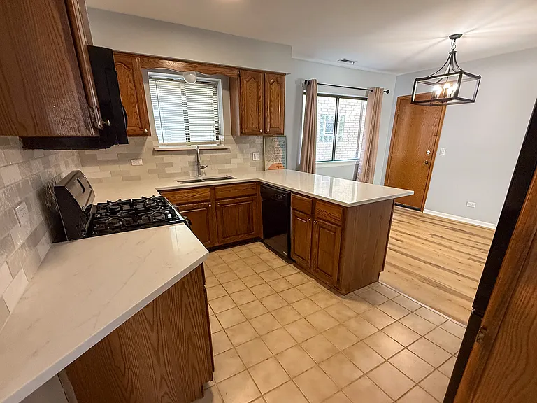 8504 W Catherine Ave #2N — Photo 8