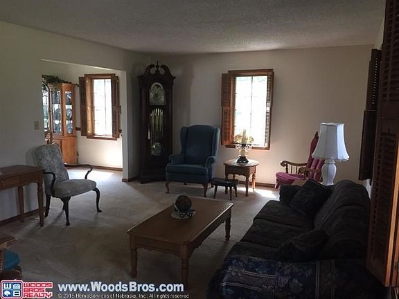 3rd image of 2101 W Winfield Ct