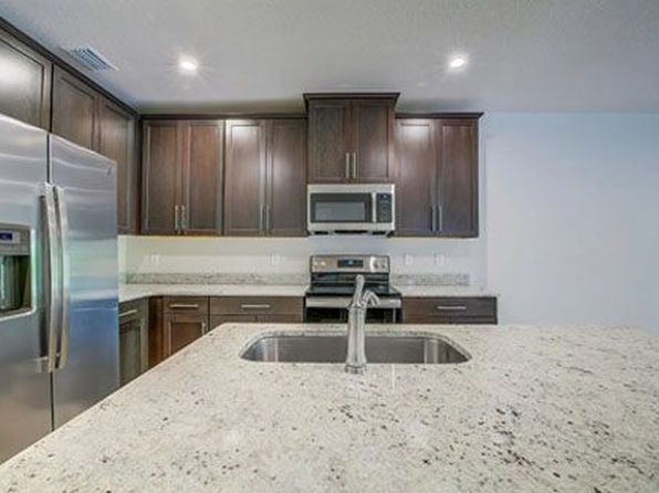 18347 Turning Leaf Cir