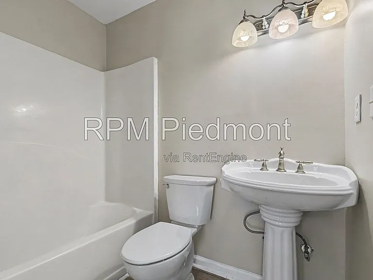 753 Prince Pl NW — Photo 12