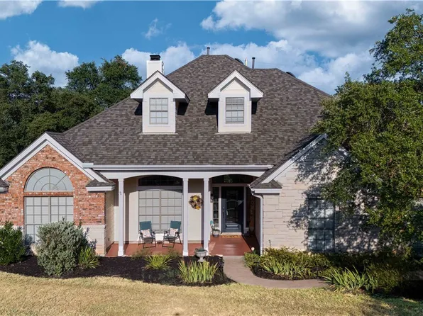 300 Dillo Trl, Liberty Hill, TX 78642