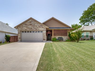 804 E 6th St, Bonham, TX, 75418