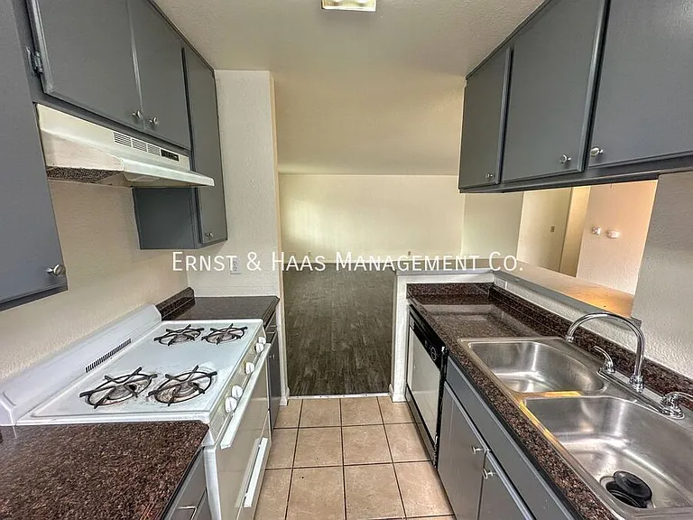 1080 Saint Louis Ave #204 — Photo 10