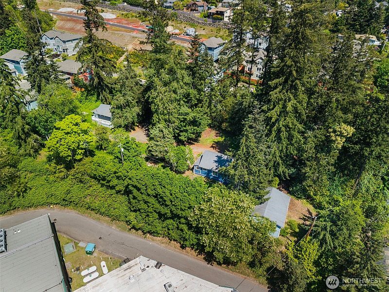 3rd image of 26304 Bannister Street NE
