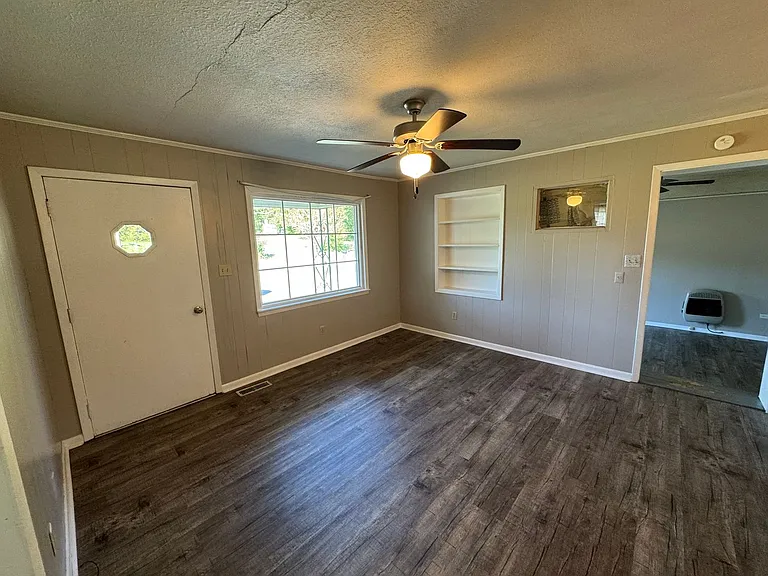 1668 Lower Sharon Rd — Photo 4