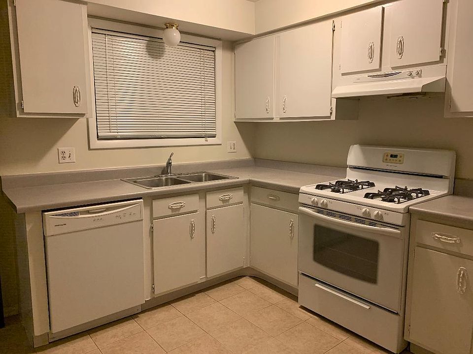 1st image of 3651 Salem Walk APT B1