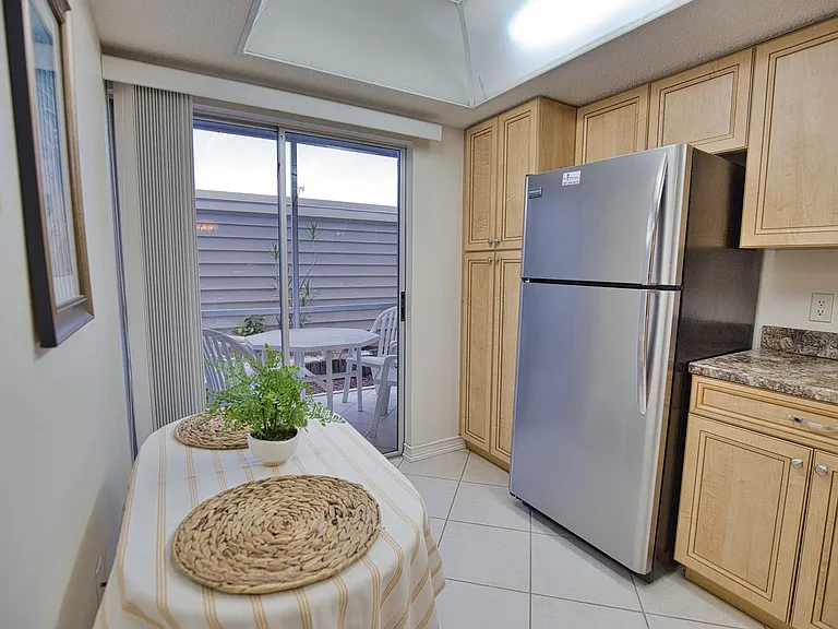 1406 Pine Lake Dr #6 — Photo 7