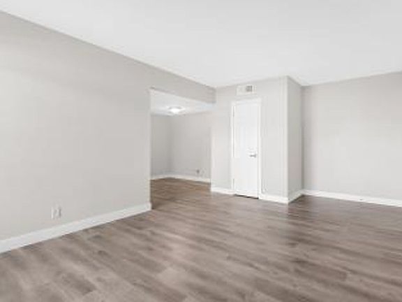 4th image of 5081 River Glen Dr Unit 125