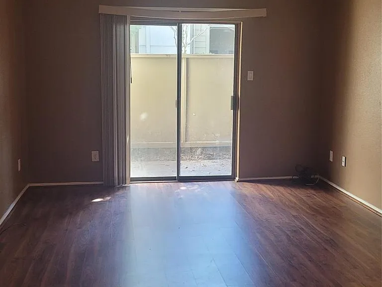 10049 Westpark Dr #123 — Photo 5