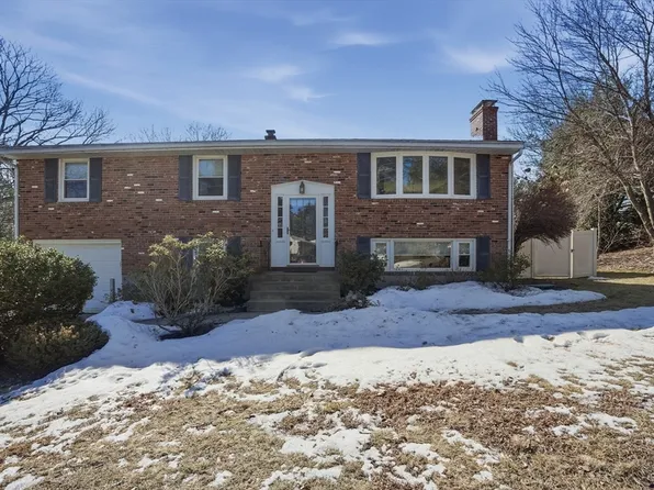 99 Goulding St, Holliston, MA 01746