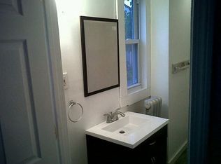 24 Hudson St, Worcester, MA 01609