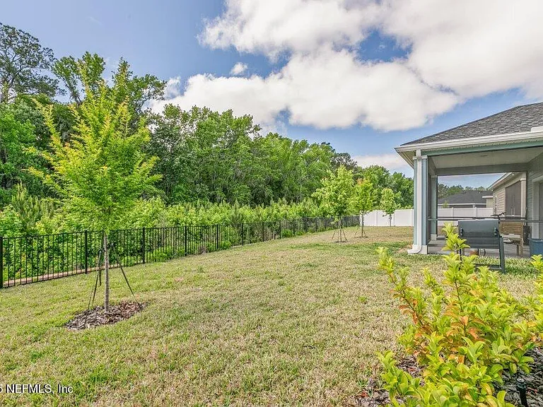 9719 Giada Dr — Photo 37