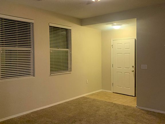 2nd image of 601 Menaul Blvd NE