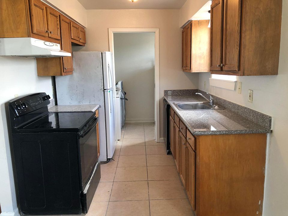 1st image of 3323 Cherry St