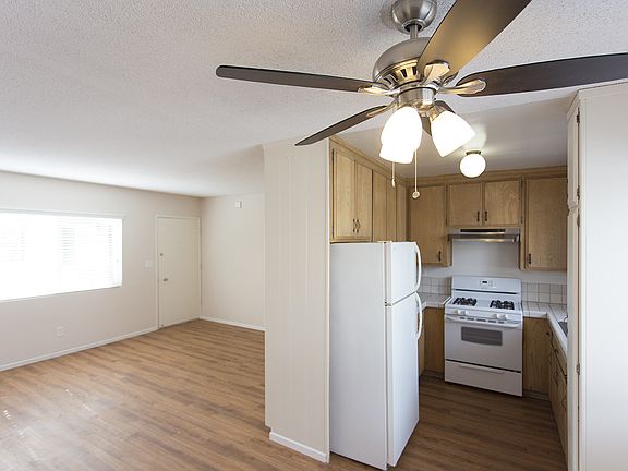 5th image of 3710 Yosemite St APT 5