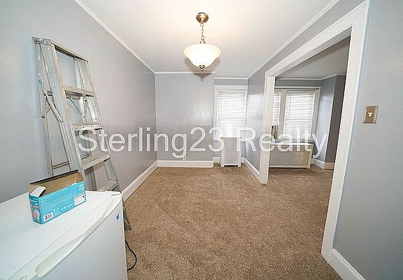 4th image of 21-34 28th St #B