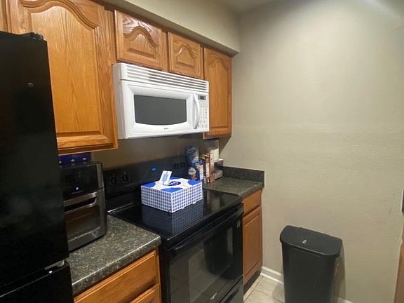 3rd image of 4518 Y A Tittle Ave APT 16