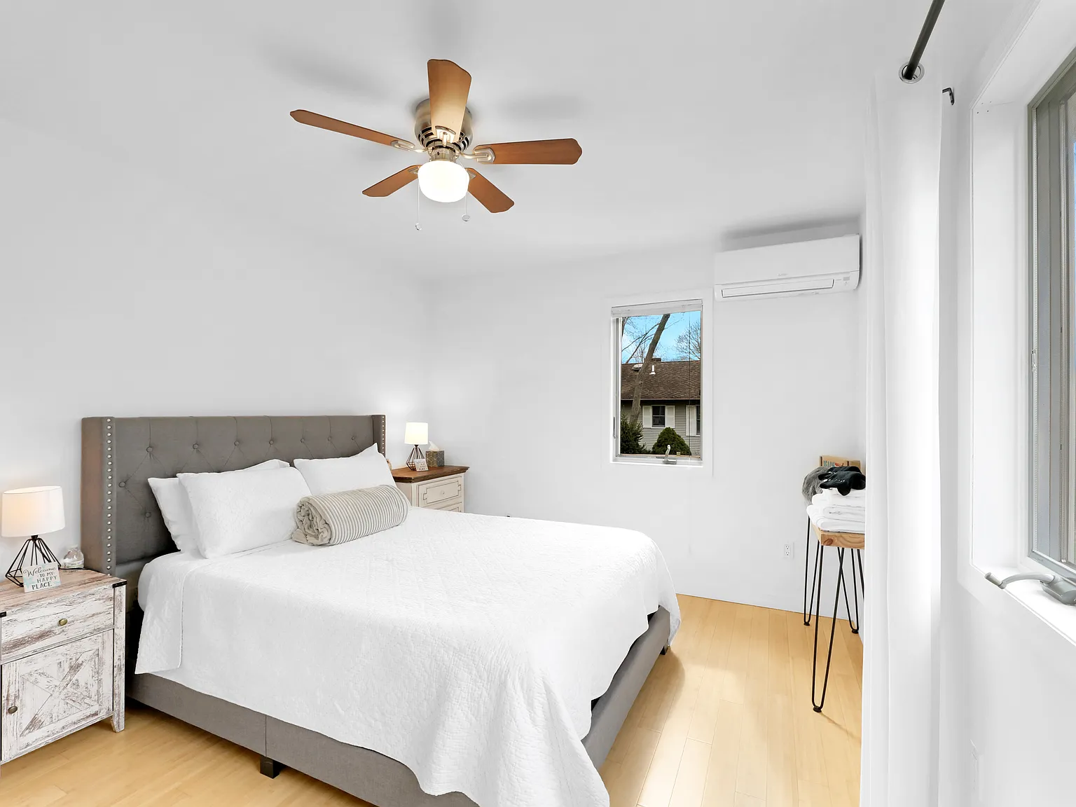 Greenport Gem with Heated Saltwater Pool Just Minutes to Village! — Photo 3