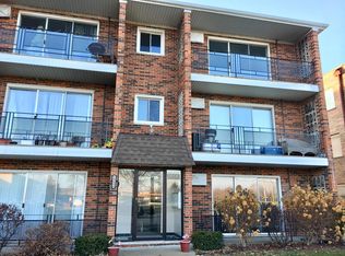 10610 Central Ave APT 1B, Chicago Ridge, IL 60415