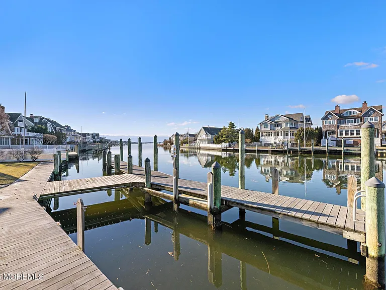 954 Barnegat Ln — Photo 98