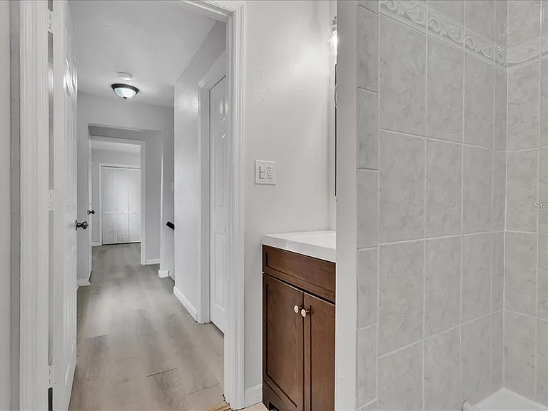 6008 N Tampa St — Photo 35