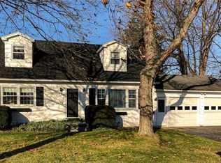 330 Fielding Rd, Rochester, NY 14626