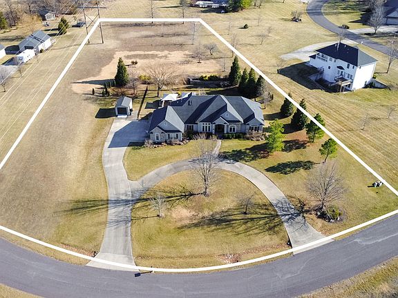 3rd image of 4600 E Raccoon Ridge Dr