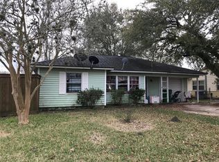 1116 Nottingham Dr, Angleton, TX 77515