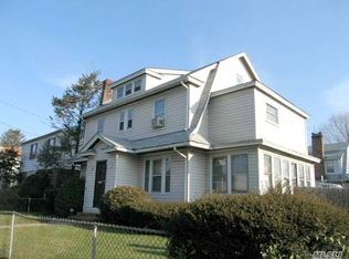 71 William St, Hempstead, NY 11550